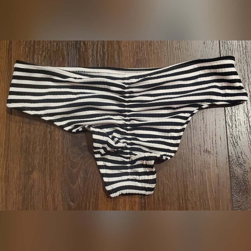 Bikini bottom - Picture 2 of 5